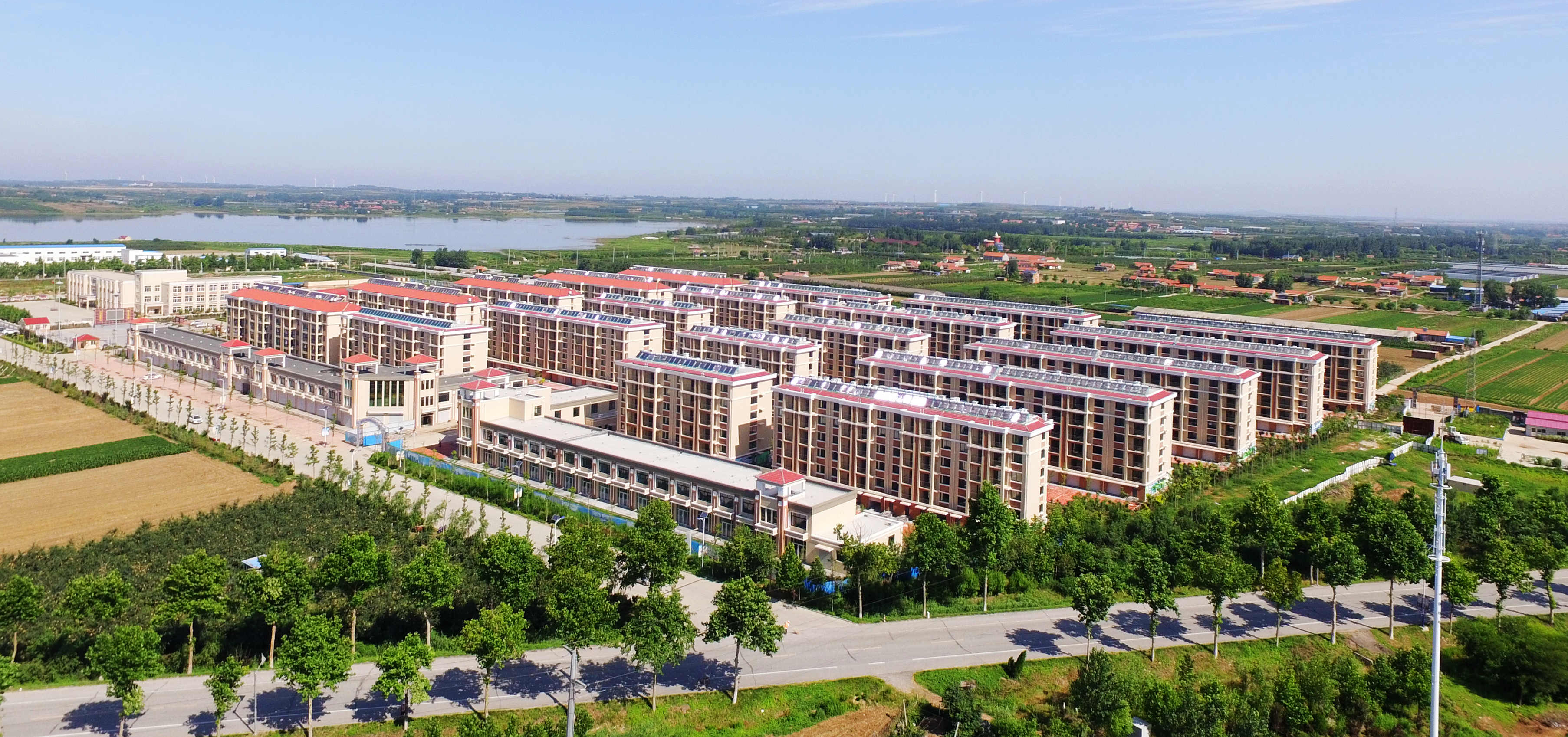 青岛城投集团莱西平度公司河头店镇龙泉湖社区项目实景图_副本