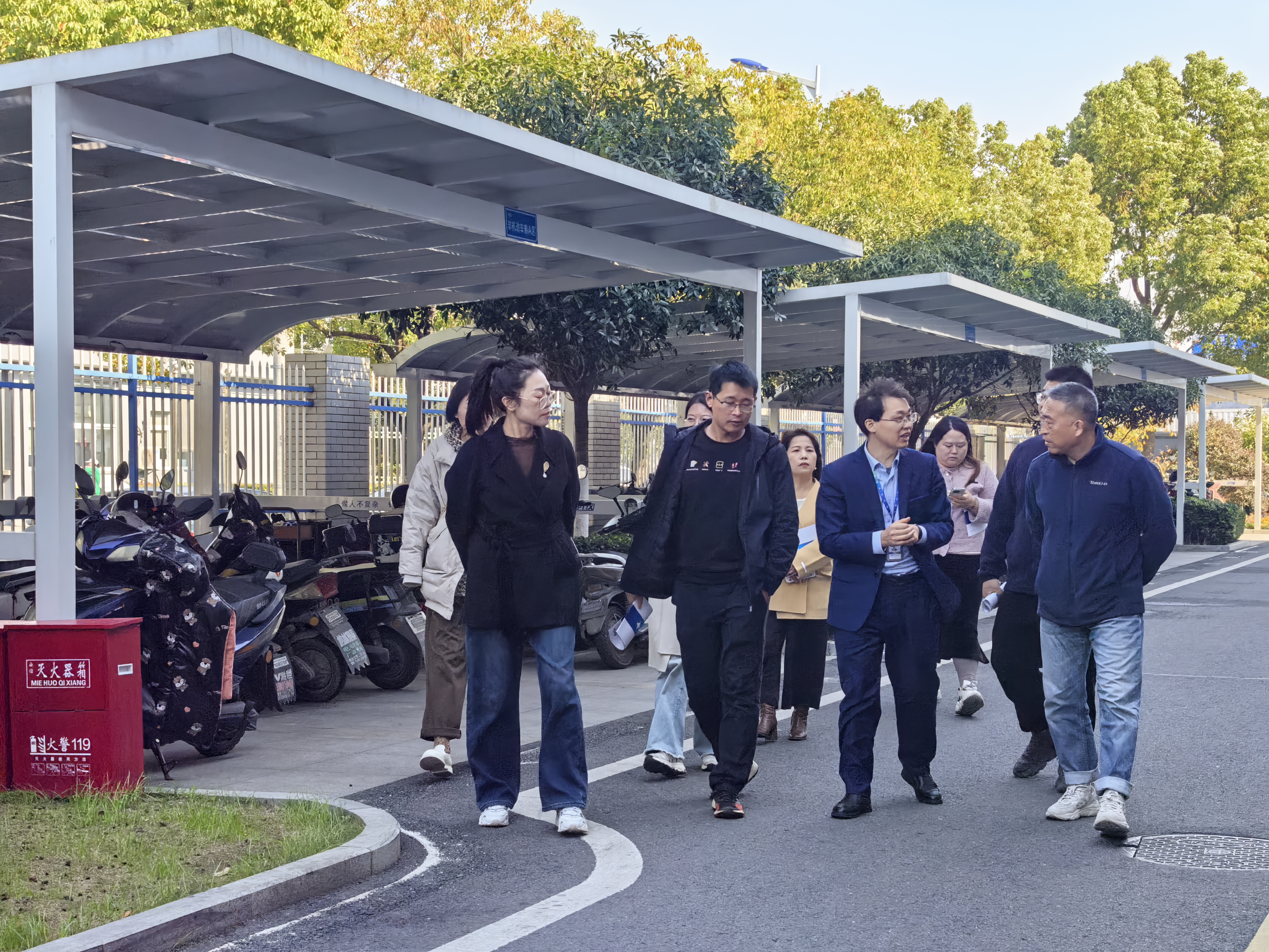 高潮H跪趴扩张调教男男视频